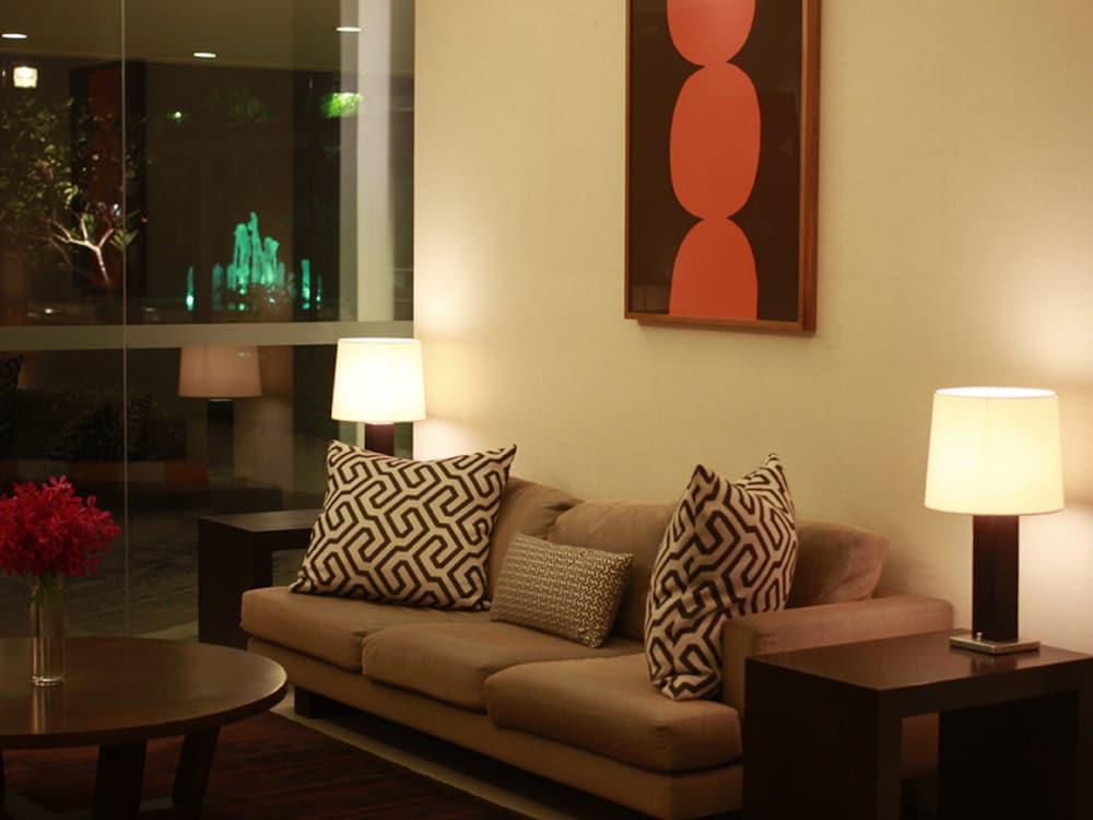 Bangna Pride Hotel & Residence Bangkok Exterior photo